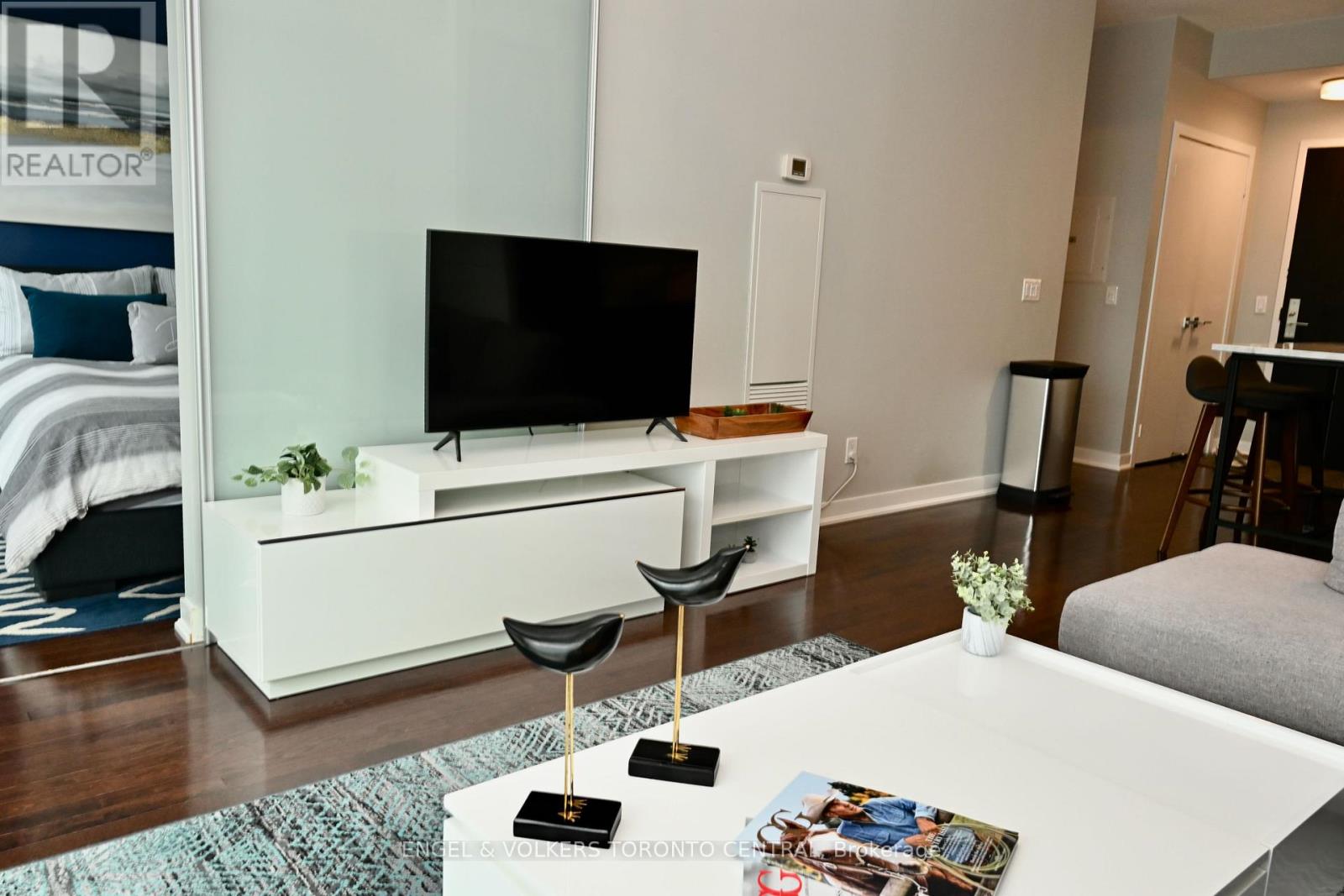 2504 - 770 Bay Street, Toronto, Ontario  M5G 0A6 - Photo 19 - C13210742