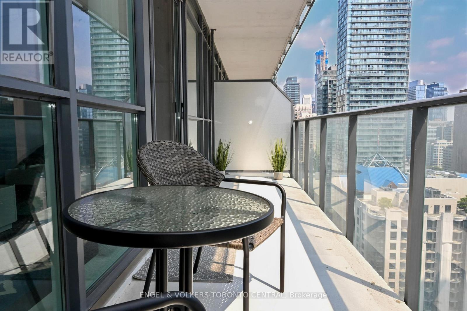 2504 - 770 Bay Street, Toronto, Ontario  M5G 0A6 - Photo 23 - C13210742