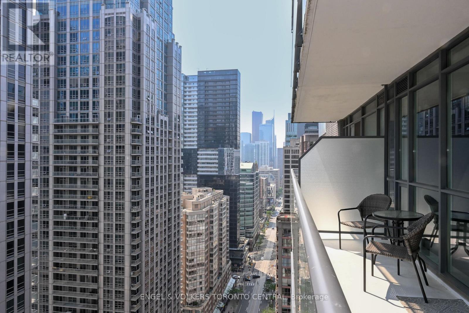 2504 - 770 Bay Street, Toronto, Ontario  M5G 0A6 - Photo 24 - C13210742