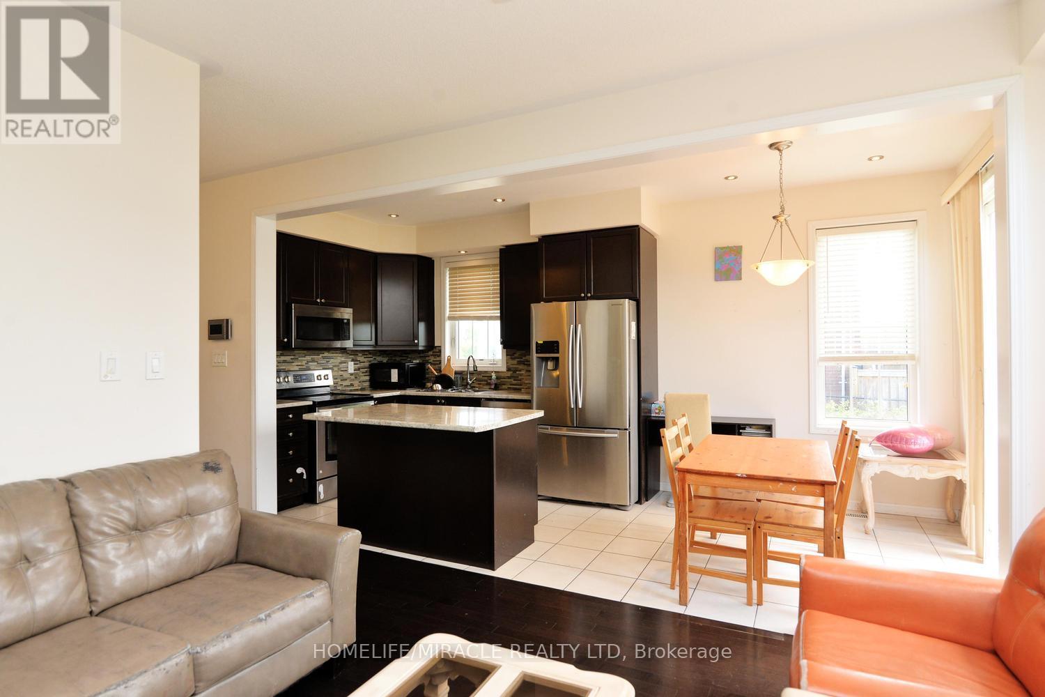 8 Robert Parkinson Drive, Brampton, Ontario  L7A 0Y3 - Photo 11 - W13209658