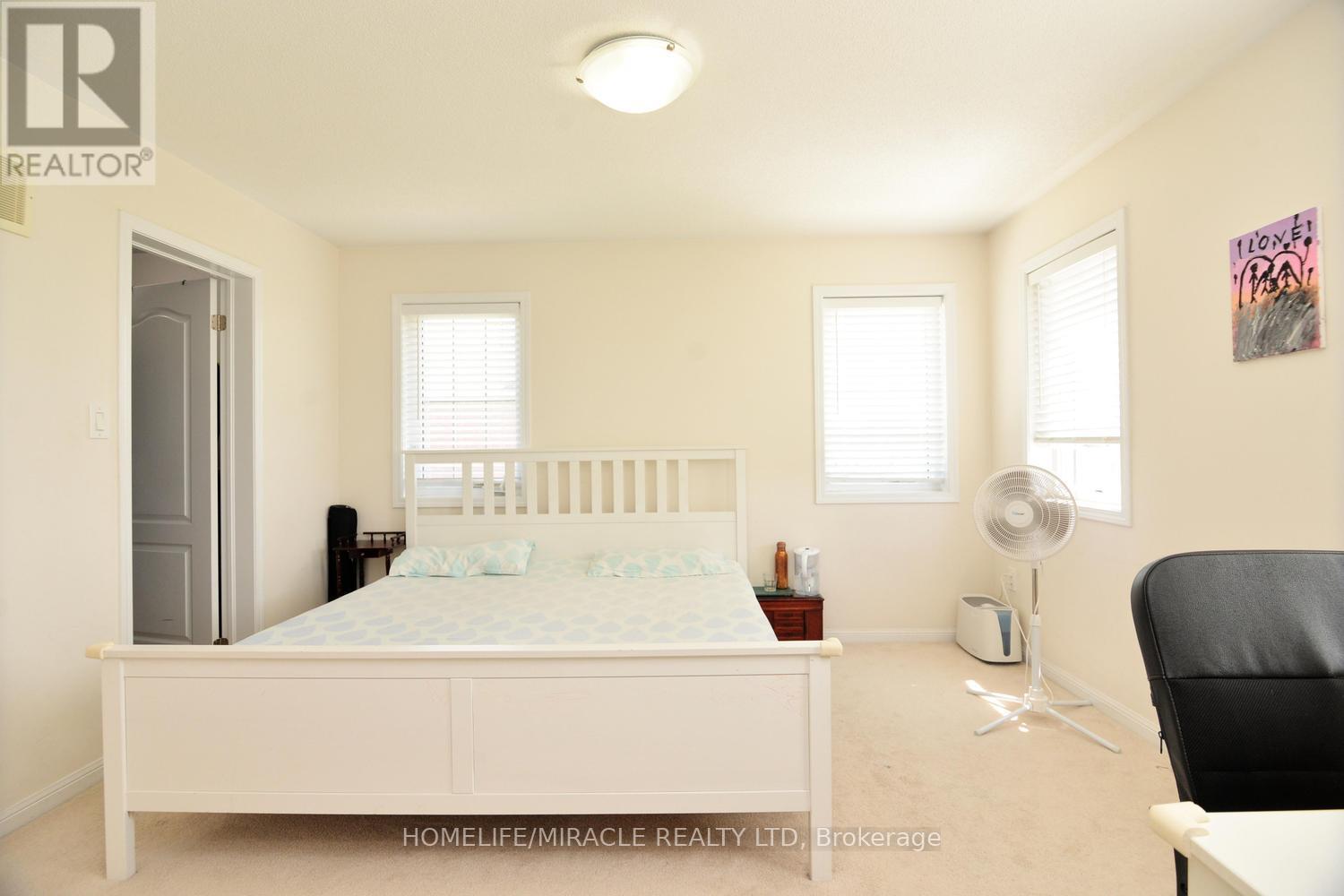 8 Robert Parkinson Drive, Brampton, Ontario  L7A 0Y3 - Photo 22 - W13209658