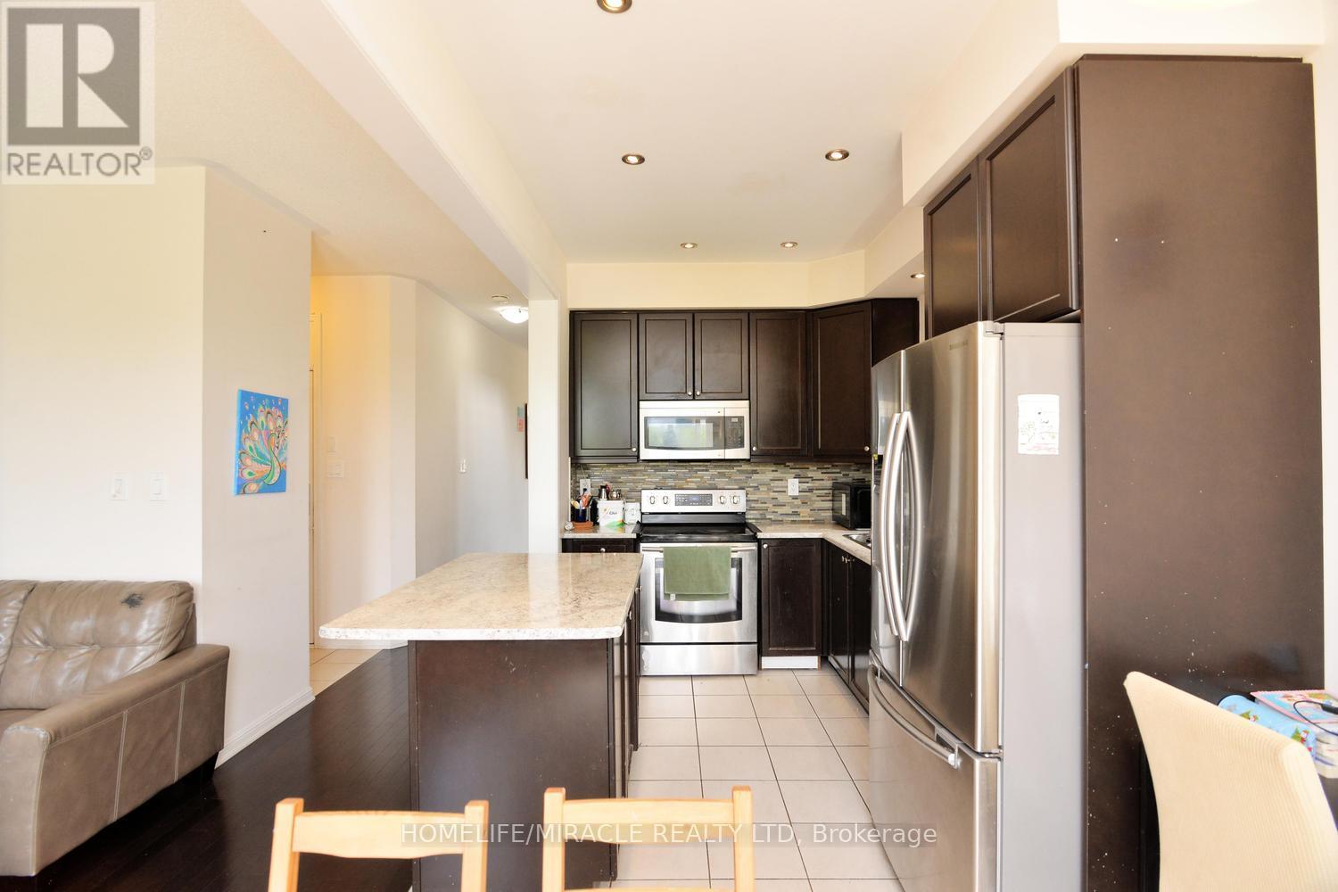 8 Robert Parkinson Drive, Brampton, Ontario  L7A 0Y3 - Photo 13 - W13209658
