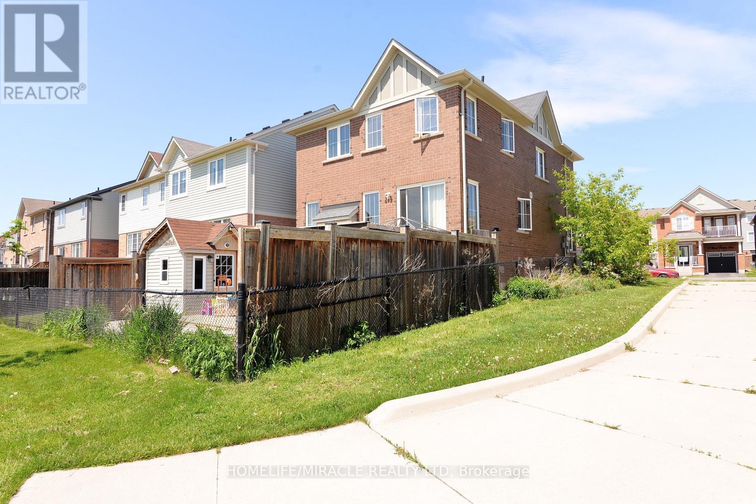 8 Robert Parkinson Drive, Brampton, Ontario  L7A 0Y3 - Photo 50 - W13209658