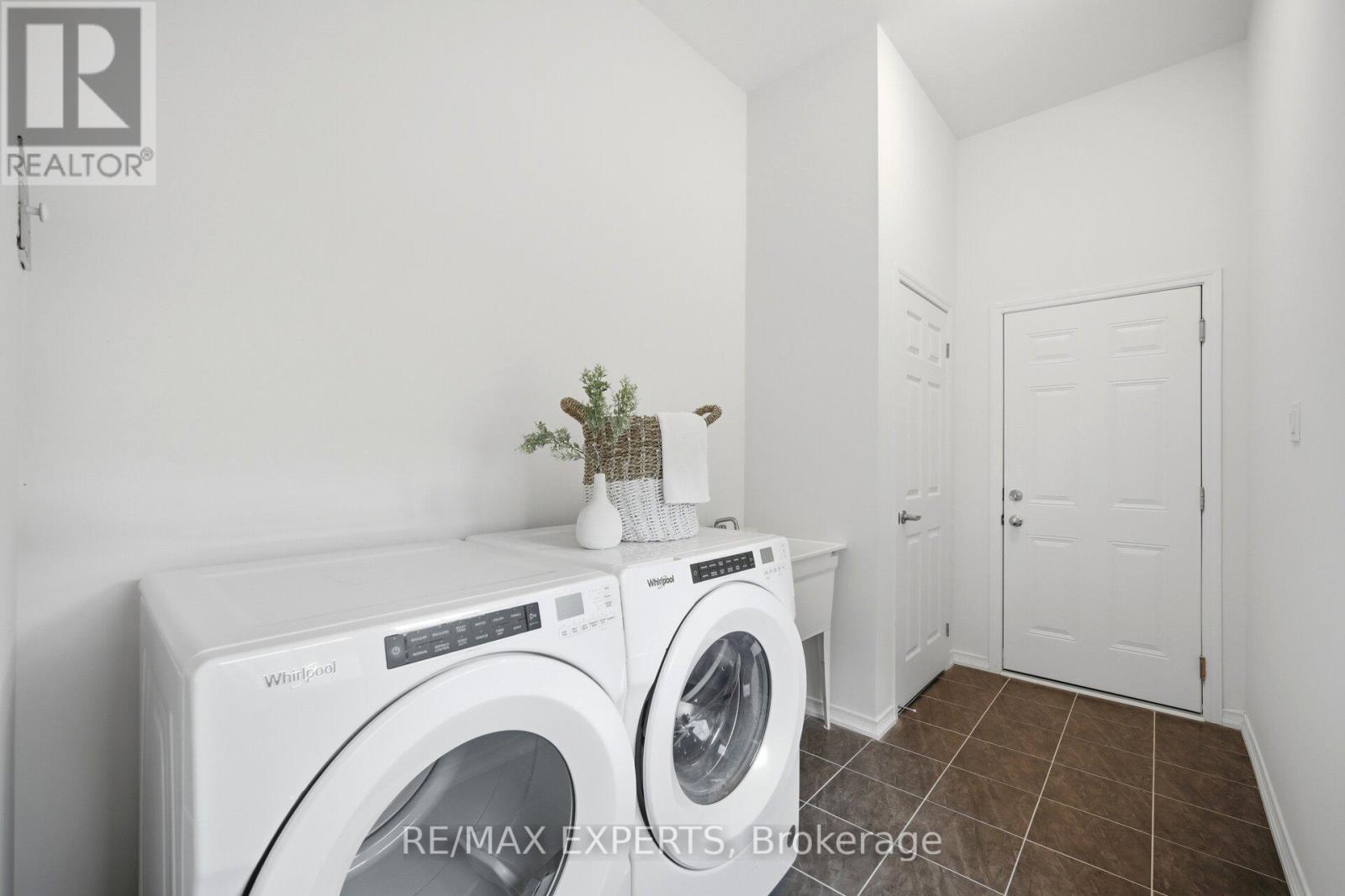 21 Hornchurch Street, Whitby, Ontario  L1P 0J3 - Photo 24 - E13210708