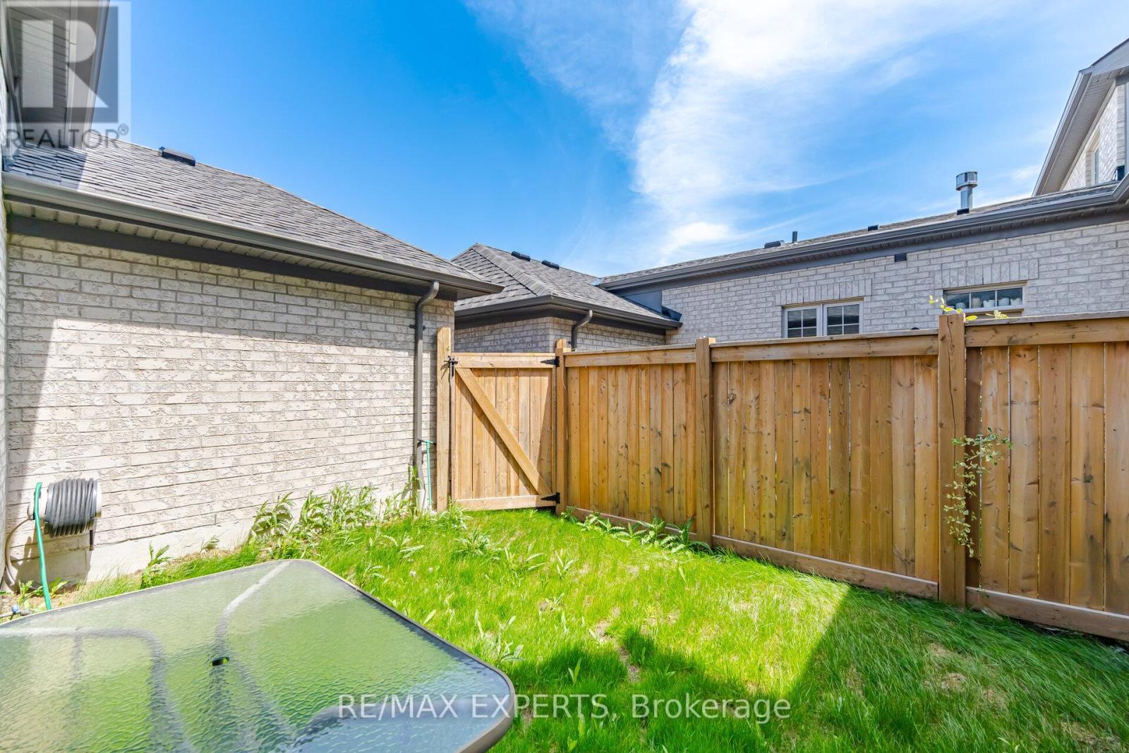 21 Hornchurch Street, Whitby, Ontario  L1P 0J3 - Photo 42 - E13210708