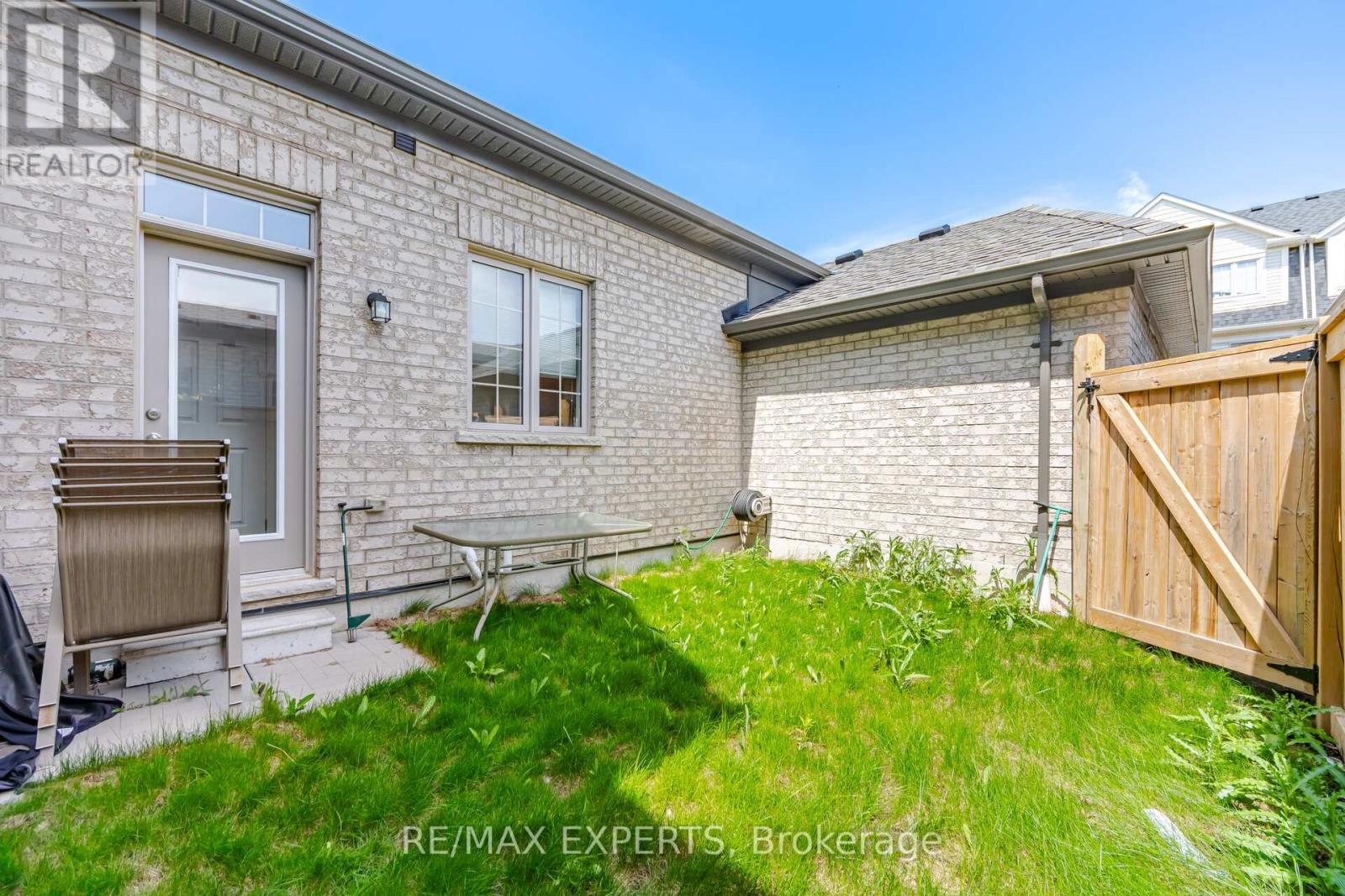 21 Hornchurch Street, Whitby, Ontario  L1P 0J3 - Photo 43 - E13210708
