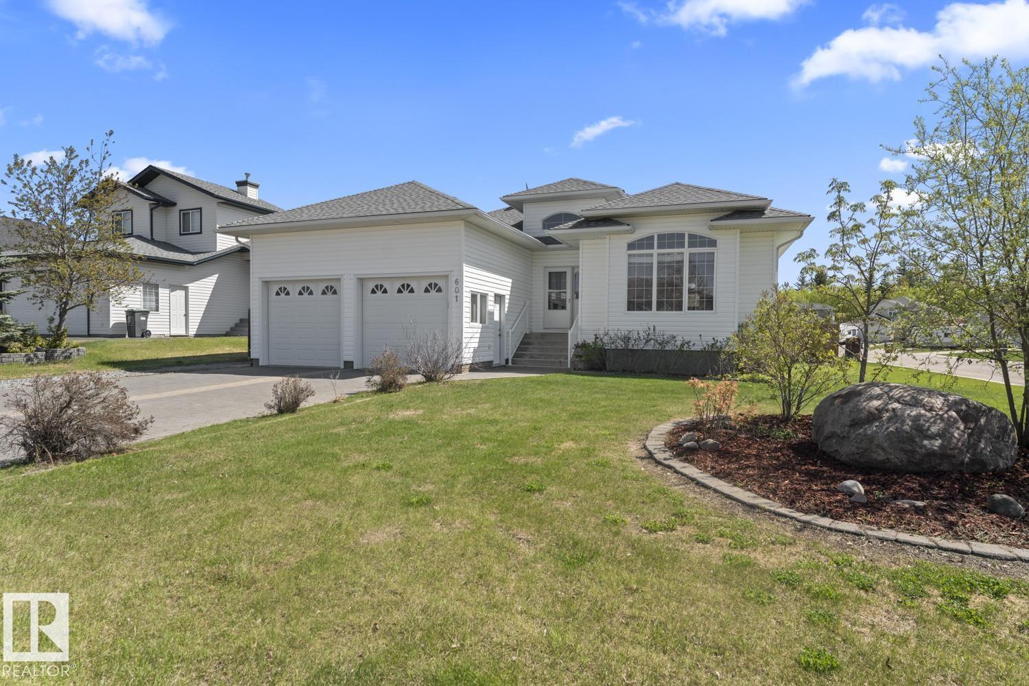 601 26 St, Cold Lake, Alberta  T9M 1M6 - Photo 1 - E4490522