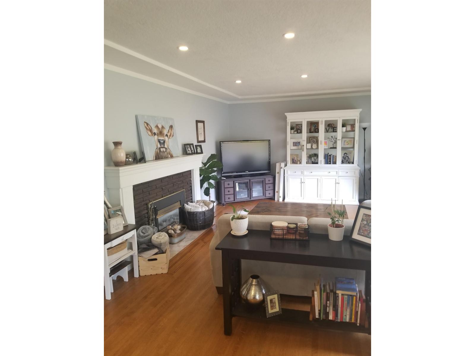 13706 North Bluff Road, White Rock, British Columbia  V4B 3B9 - Photo 6 - R3128290