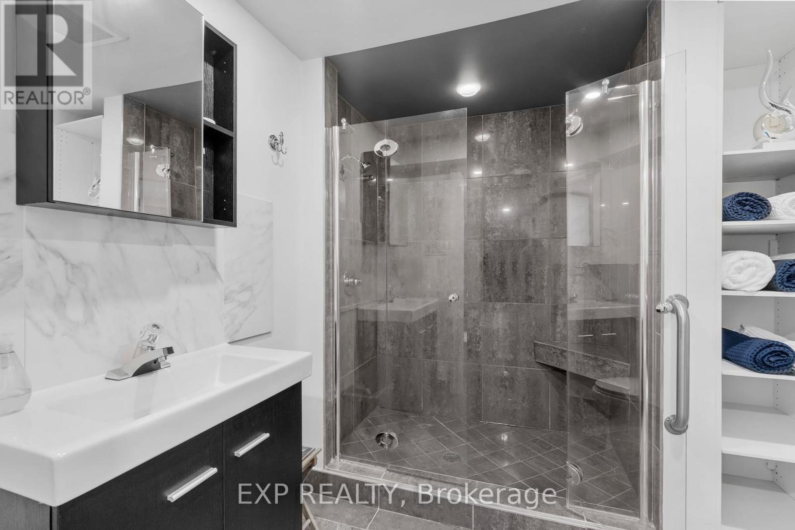816 Norwick Road, Newmarket, Ontario  L3X 1K8 - Photo 35 - N13210532