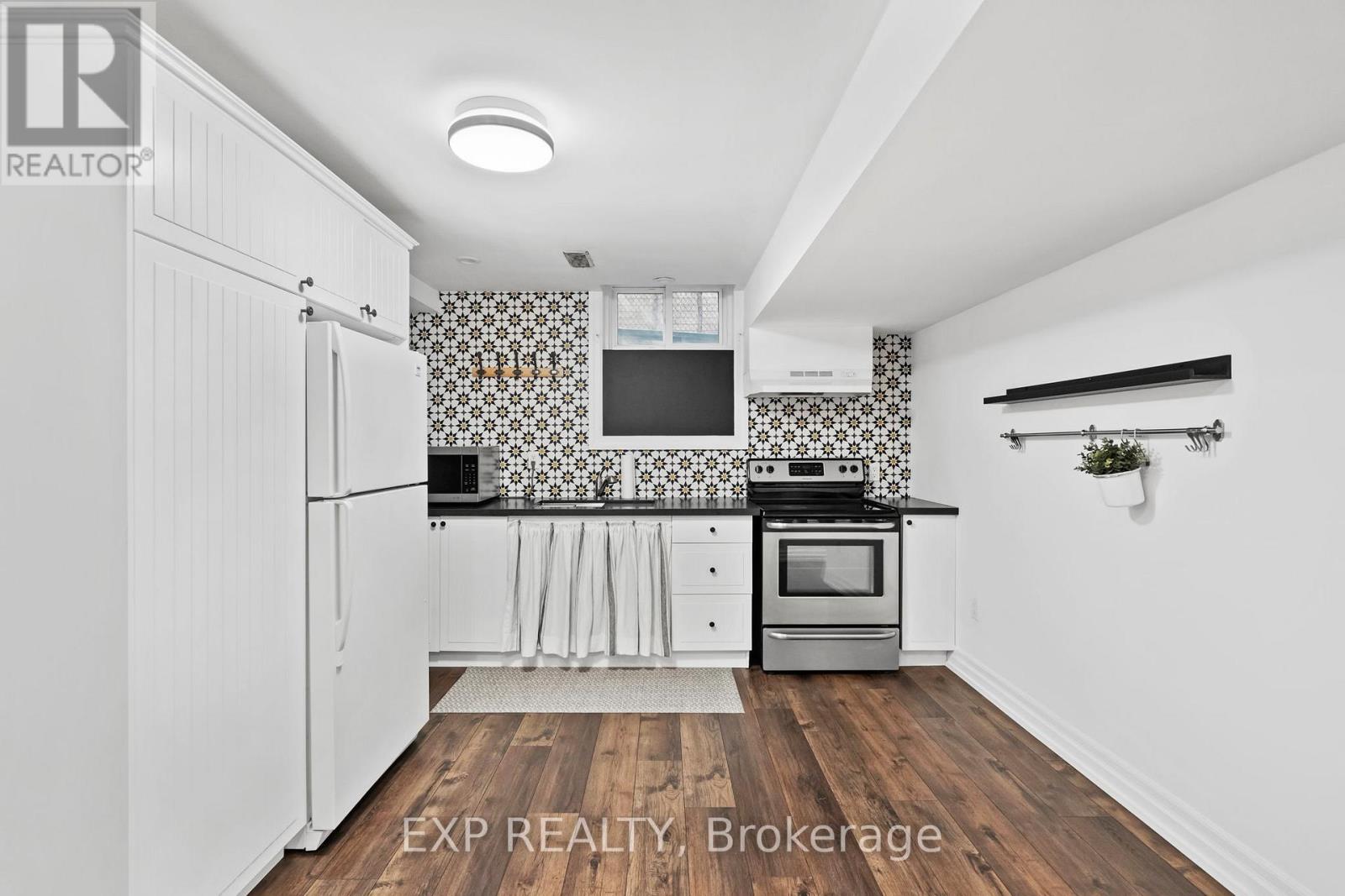 816 Norwick Road, Newmarket, Ontario  L3X 1K8 - Photo 37 - N13210532