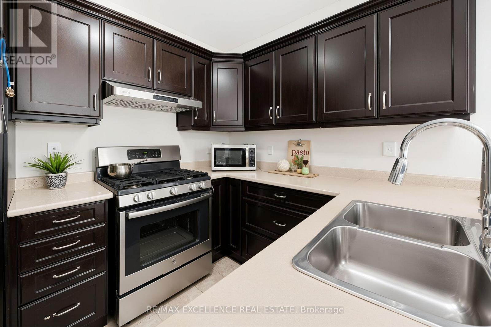 83 Leadenhall Road, Brampton, Ontario  L7A 4G9 - Photo 6 - W13209808