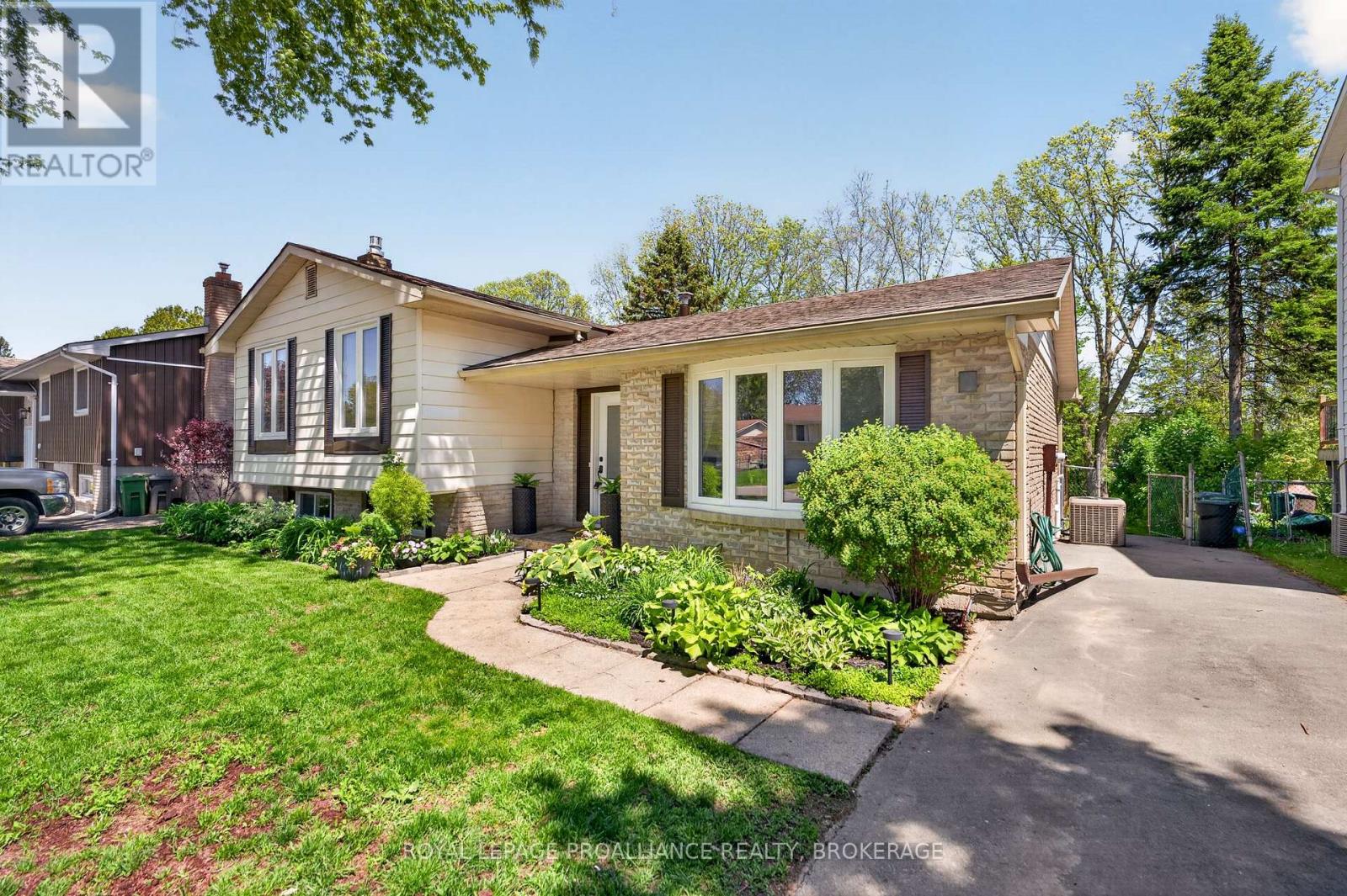 800 Allum Avenue, Kingston, Ontario  K7M 7A1 - Photo 2 - X13209026