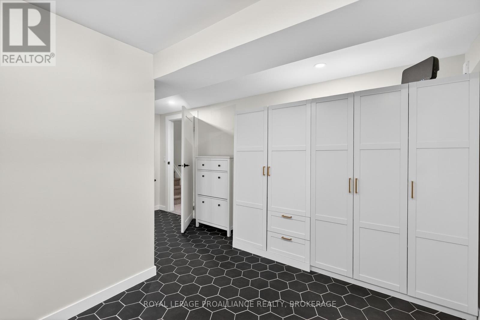 800 Allum Avenue, Kingston, Ontario  K7M 7A1 - Photo 34 - X13209026