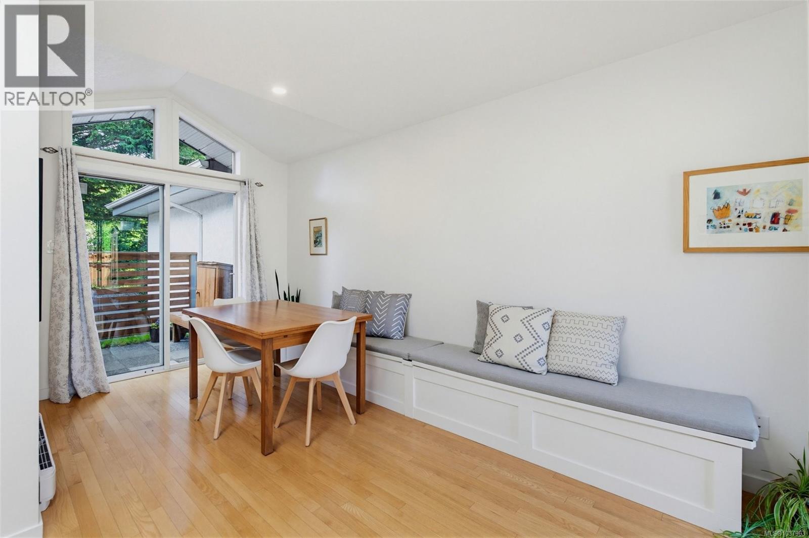 4 3221 Wordsworth St, Saanich, British Columbia V8P 4B7 - Photo 14 - 1037963