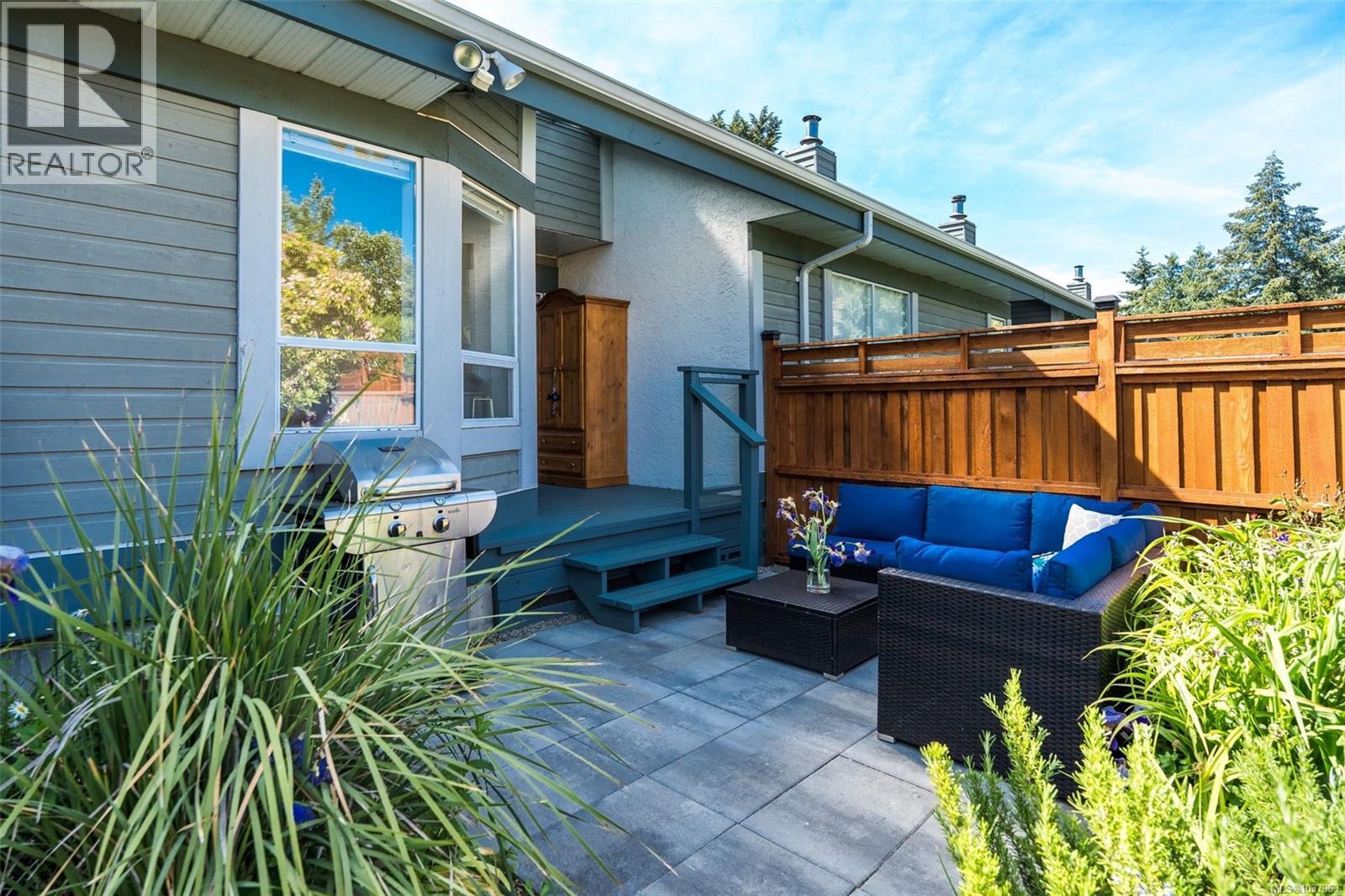 4 3221 Wordsworth St, Saanich, British Columbia V8P 4B7 - Photo 24 - 1037963