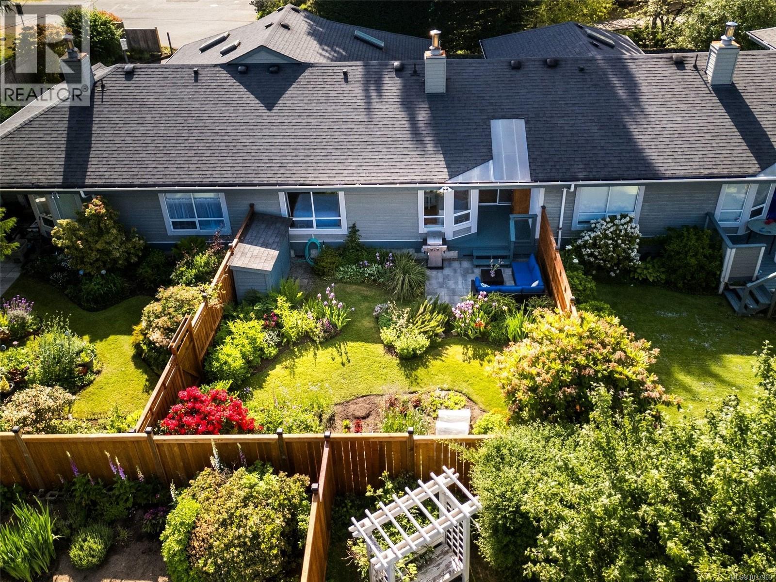 4 3221 Wordsworth St, Saanich, British Columbia V8P 4B7 - Photo 30 - 1037963
