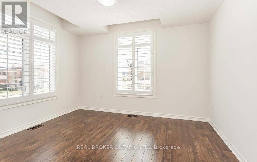 197 Etheridge Avenue, Milton, Ontario  L9E 1J1 - Photo 17 - W13203894