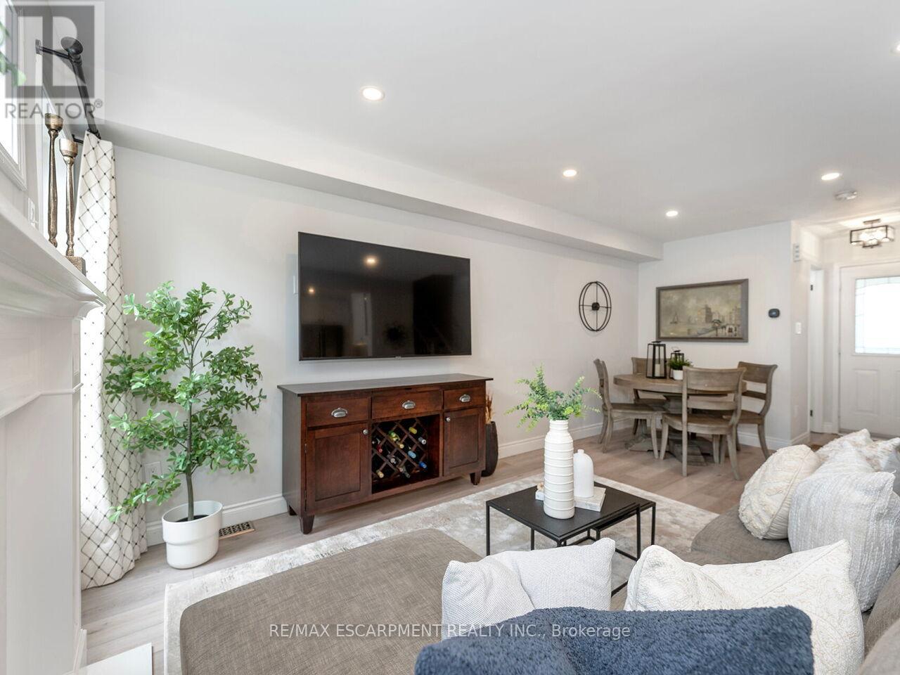2448 Wooden Hill Circle, Oakville, Ontario  L6M 4E3 - Photo 10 - W13210572