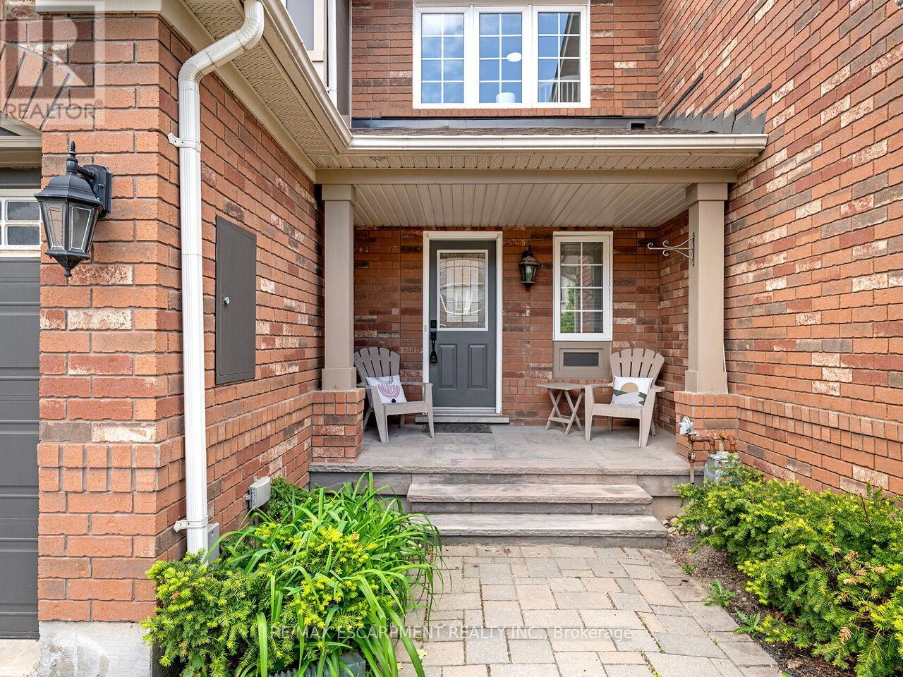 2448 Wooden Hill Circle, Oakville, Ontario  L6M 4E3 - Photo 2 - W13210572