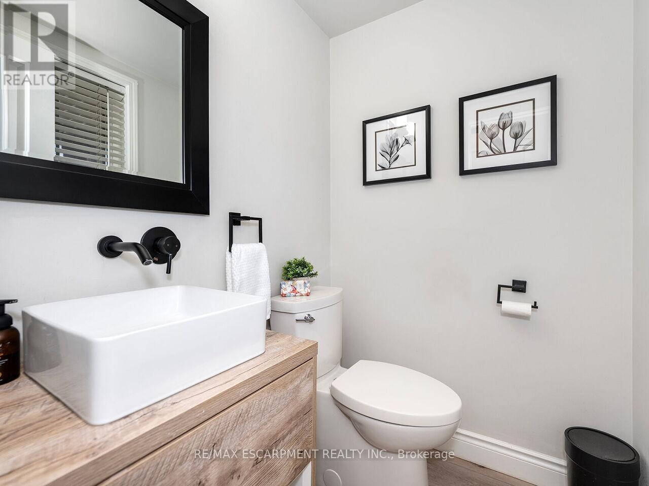 2448 Wooden Hill Circle, Oakville, Ontario  L6M 4E3 - Photo 26 - W13210572