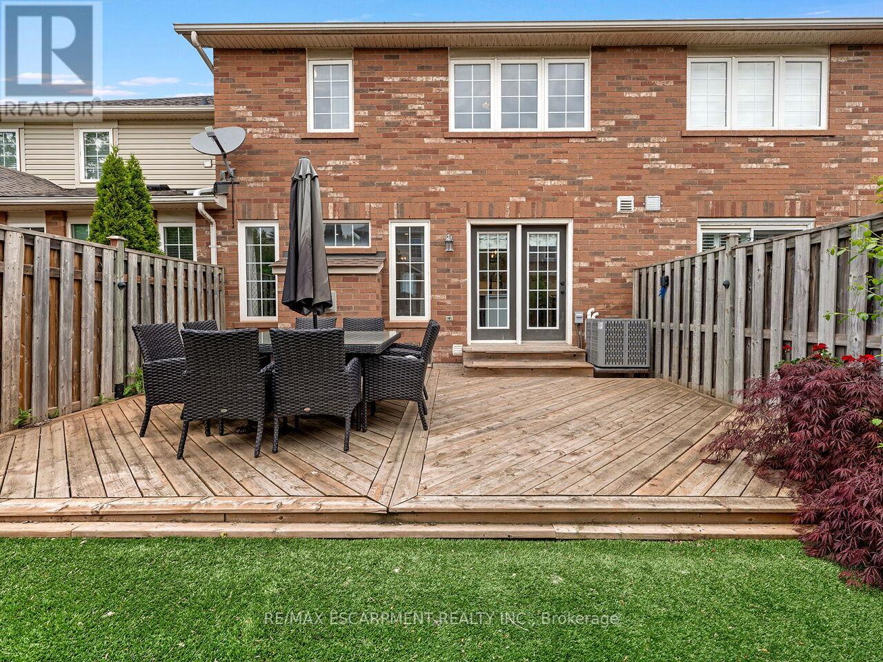 2448 Wooden Hill Circle, Oakville, Ontario  L6M 4E3 - Photo 48 - W13210572