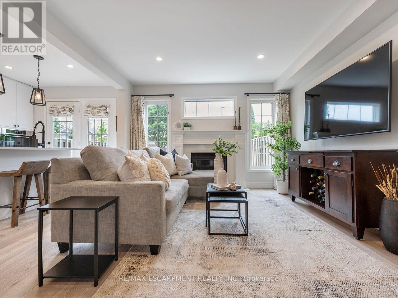 2448 Wooden Hill Circle, Oakville, Ontario  L6M 4E3 - Photo 7 - W13210572
