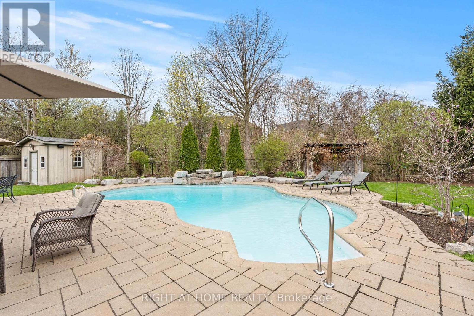 2275 Whitecliffe Way, Oakville, Ontario  L6M 4W3 - Photo 7 - W13210604