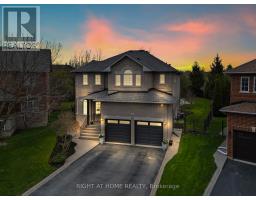 2275 WHITECLIFFE WAY, Oakville, Ontario