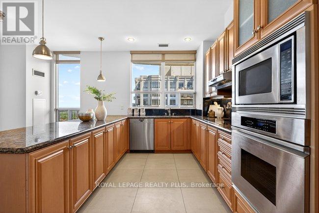 Tph4 - 35 Kingsbridge Garden Circle, Mississauga, Ontario  L5R 3Z5 - Photo 18 - W13210662