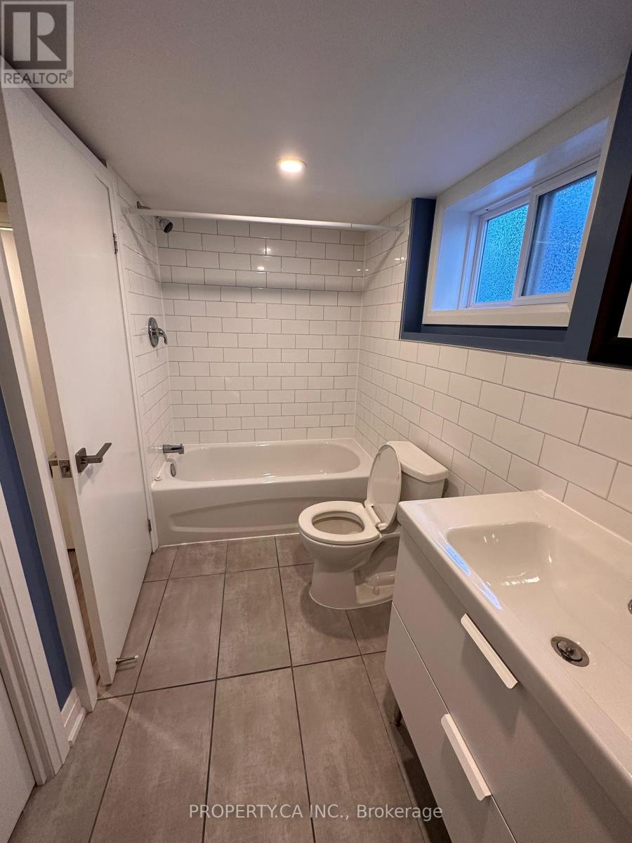 Bsmnt - 94 Hay Avenue, Toronto, Ontario  M8Z 1G4 - Photo 9 - W13210668
