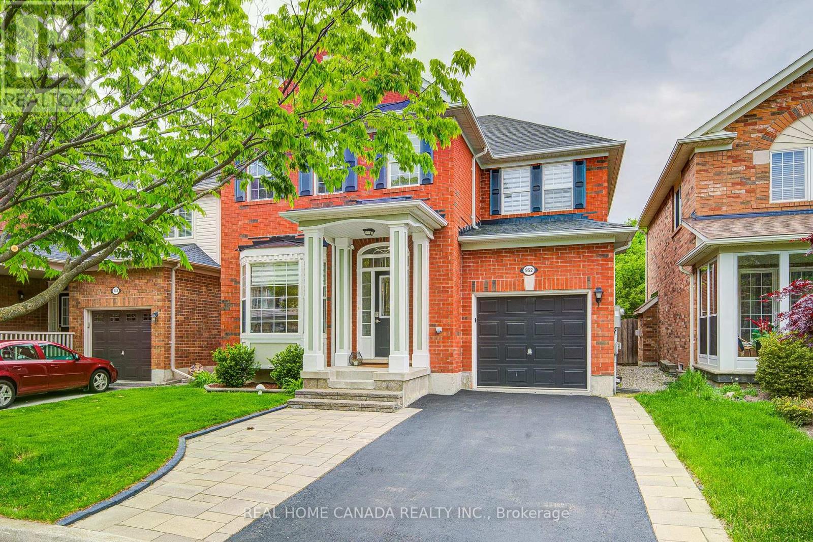 952 Huffman Cres Crescent, Milton, Ontario  L9T 6M7 - Photo 2 - W13210726