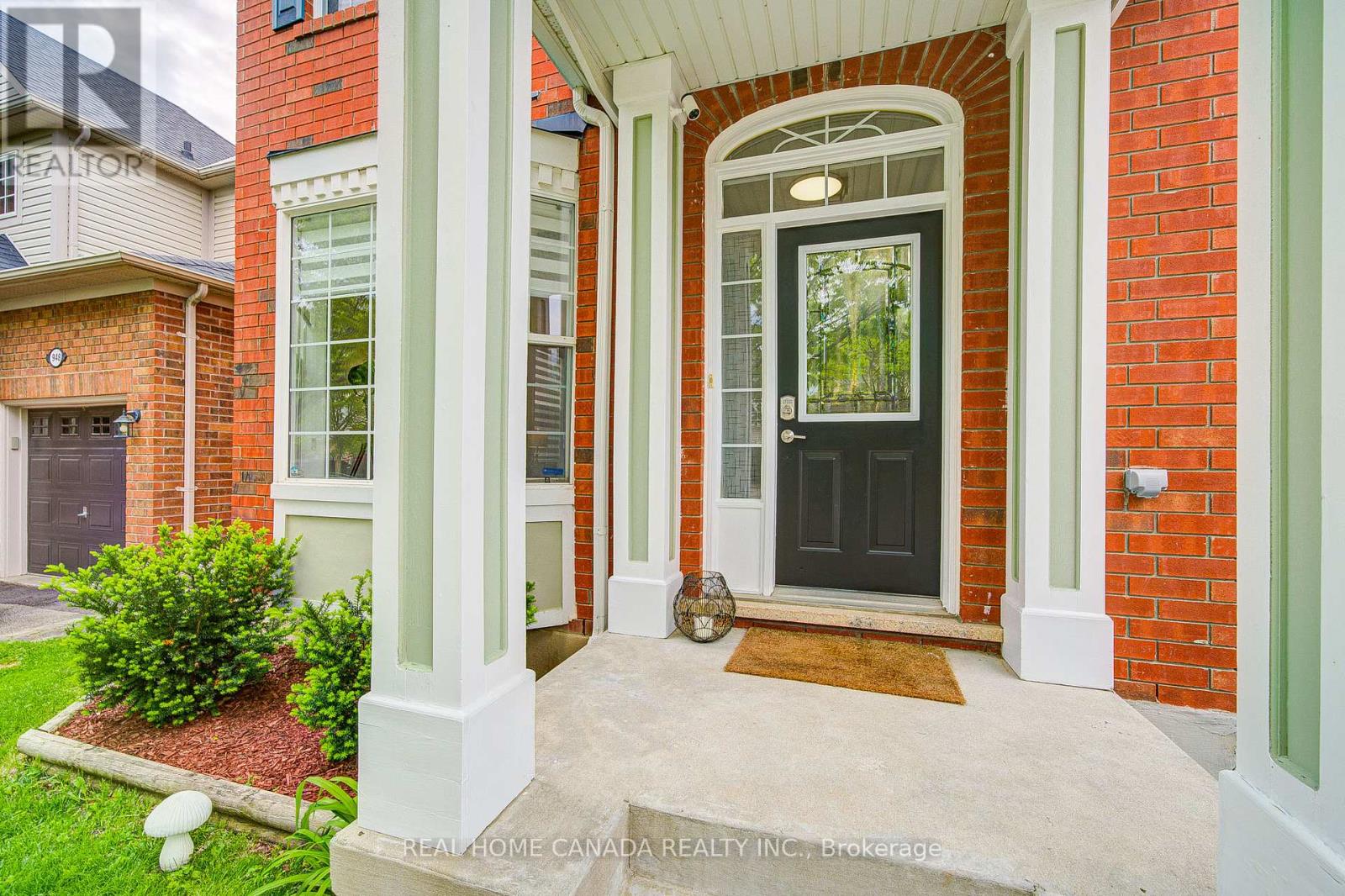 952 Huffman Cres Crescent, Milton, Ontario  L9T 6M7 - Photo 4 - W13210726
