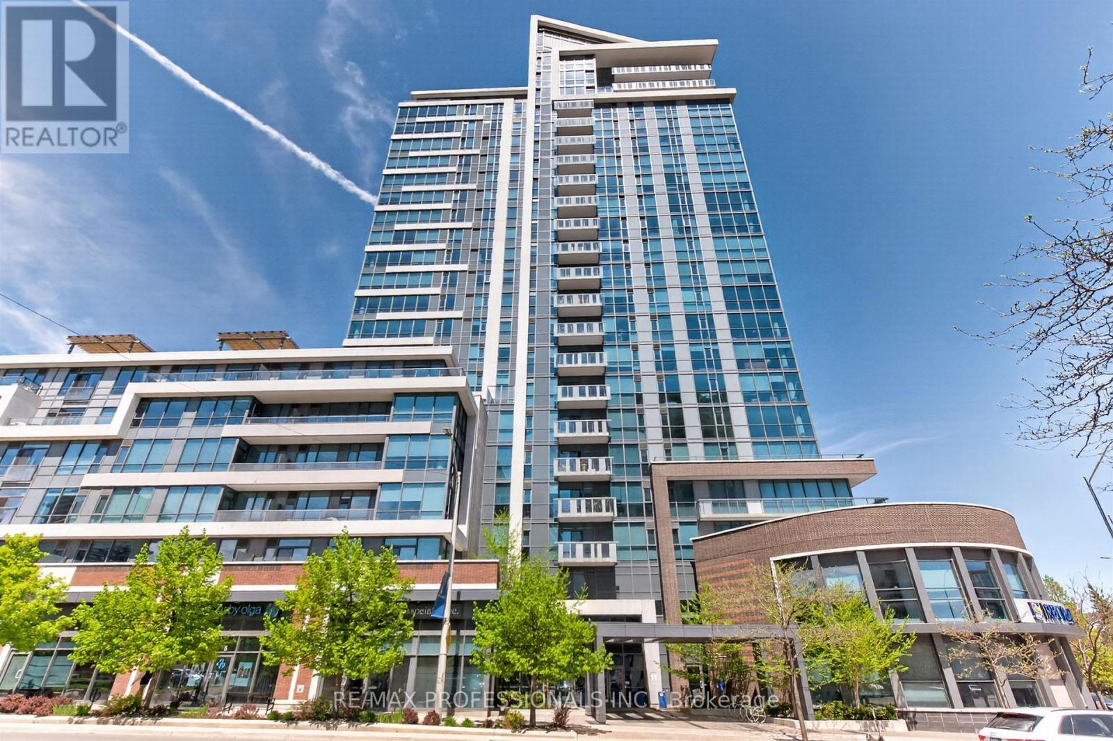 413 - 1 Hurontario Street, Mississauga, Ontario  L5G 0A3 - Photo 2 - W13210746