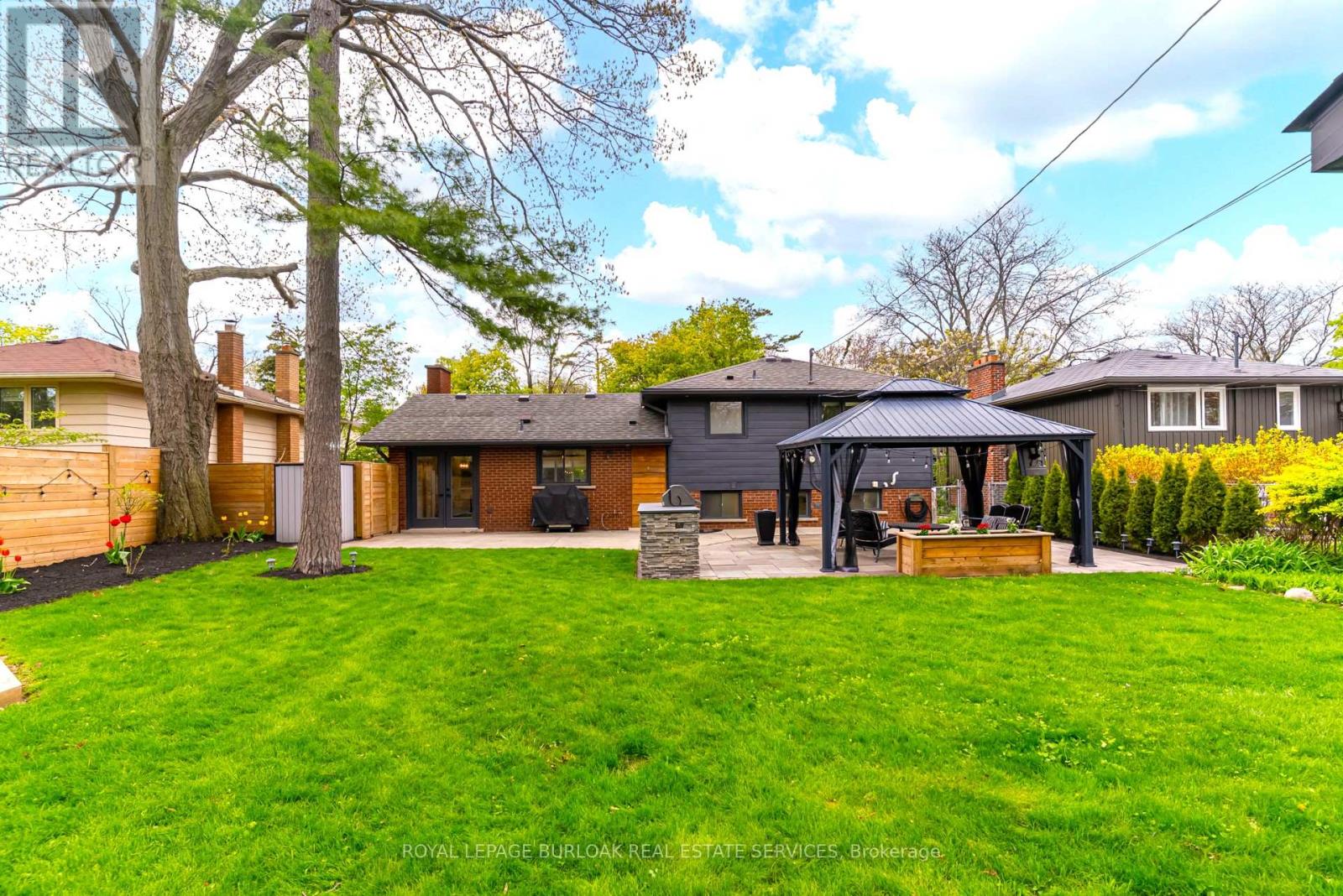 5226 Spruce Avenue, Burlington, Ontario  L7L 1N1 - Photo 31 - W13210754