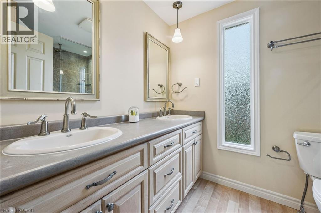 459 Belgreen Way, Waterloo, Ontario  N2L 5X6 - Photo 15 - 40834028