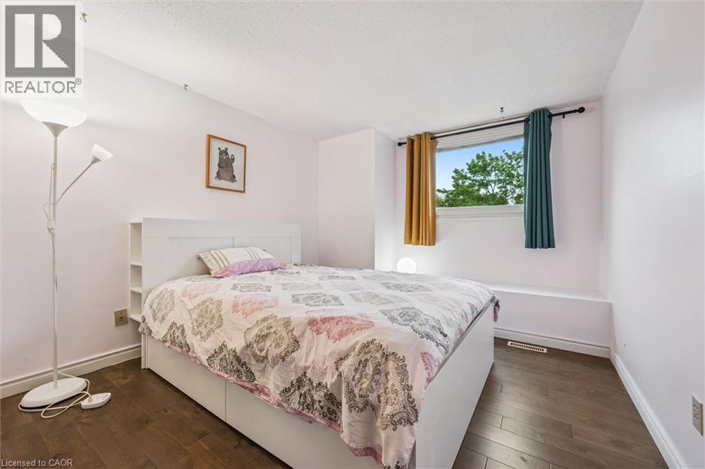 459 Belgreen Way, Waterloo, Ontario  N2L 5X6 - Photo 17 - 40834028