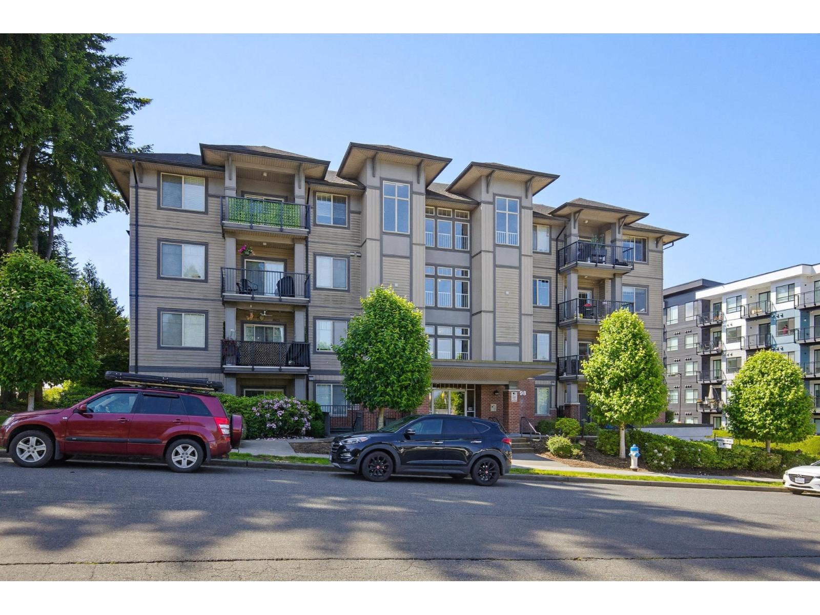 204 33898 Pine Street, Abbotsford, British Columbia  V2S 2P3 - Photo 3 - R3128873