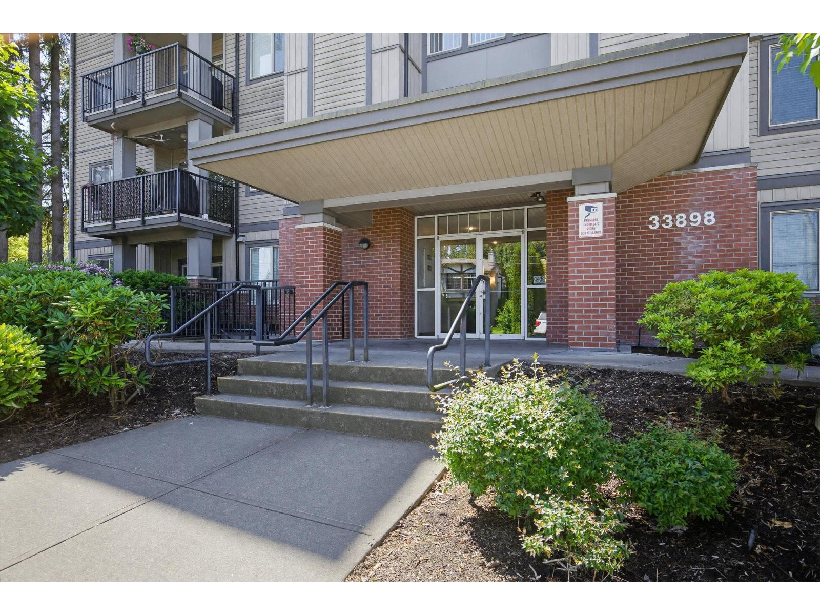 204 33898 Pine Street, Abbotsford, British Columbia  V2S 2P3 - Photo 4 - R3128873
