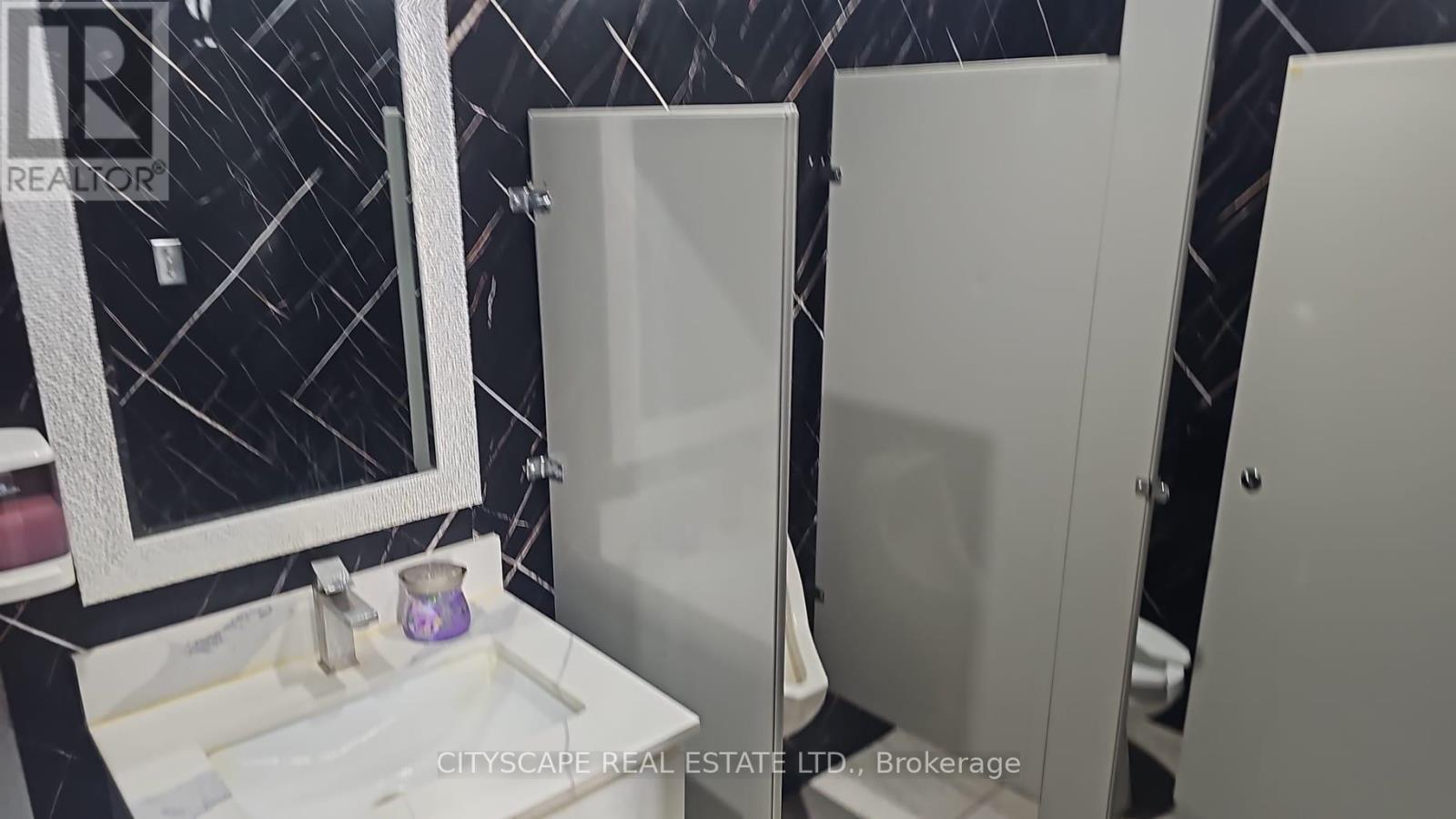 5 - 29 King Street E, Kitchener, Ontario  N2G 2K6 - Photo 16 - X13210554