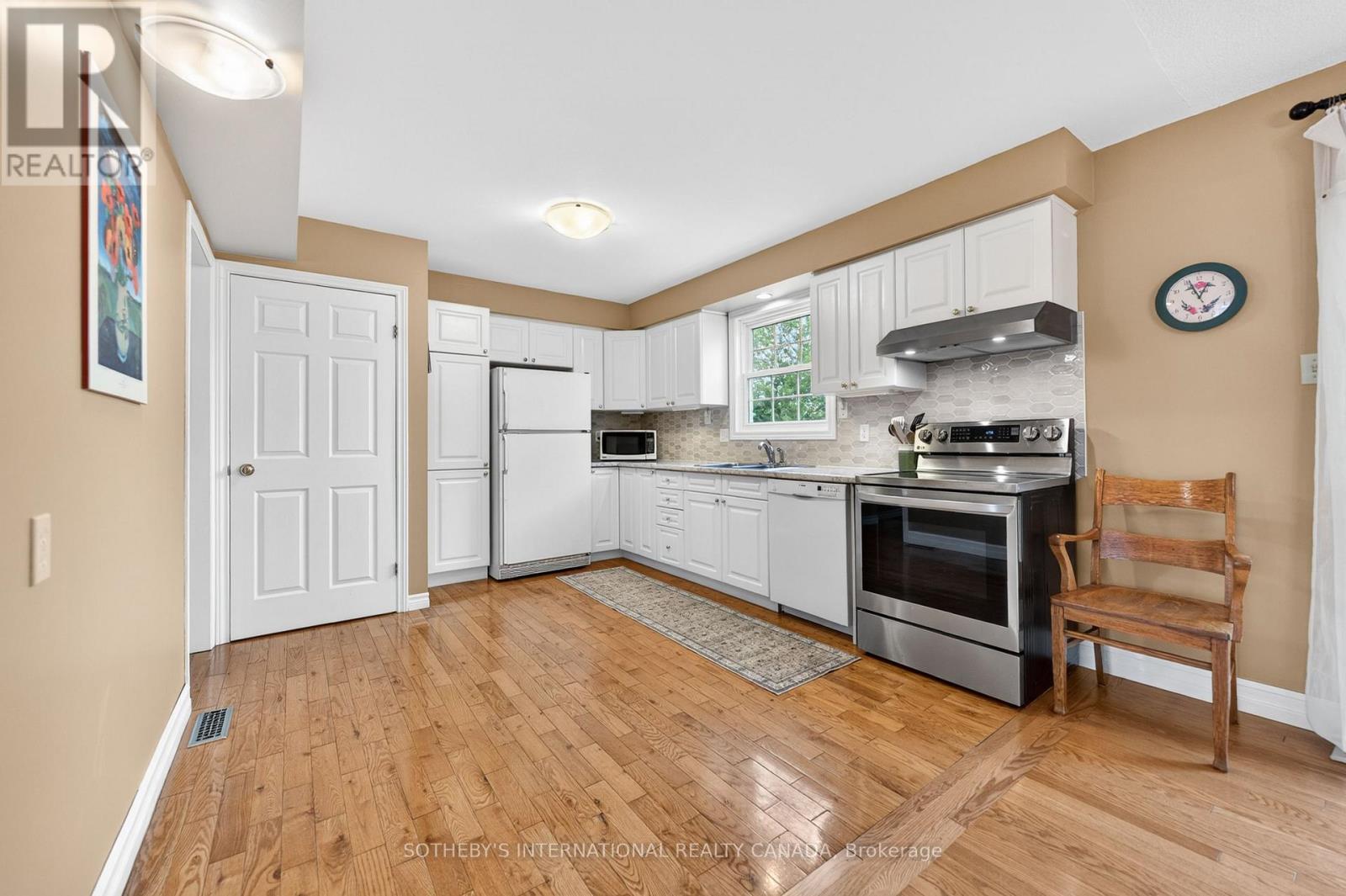 145 Westchester Drive, Kitchener, Ontario  N2B 3L6 - Photo 14 - X13210622