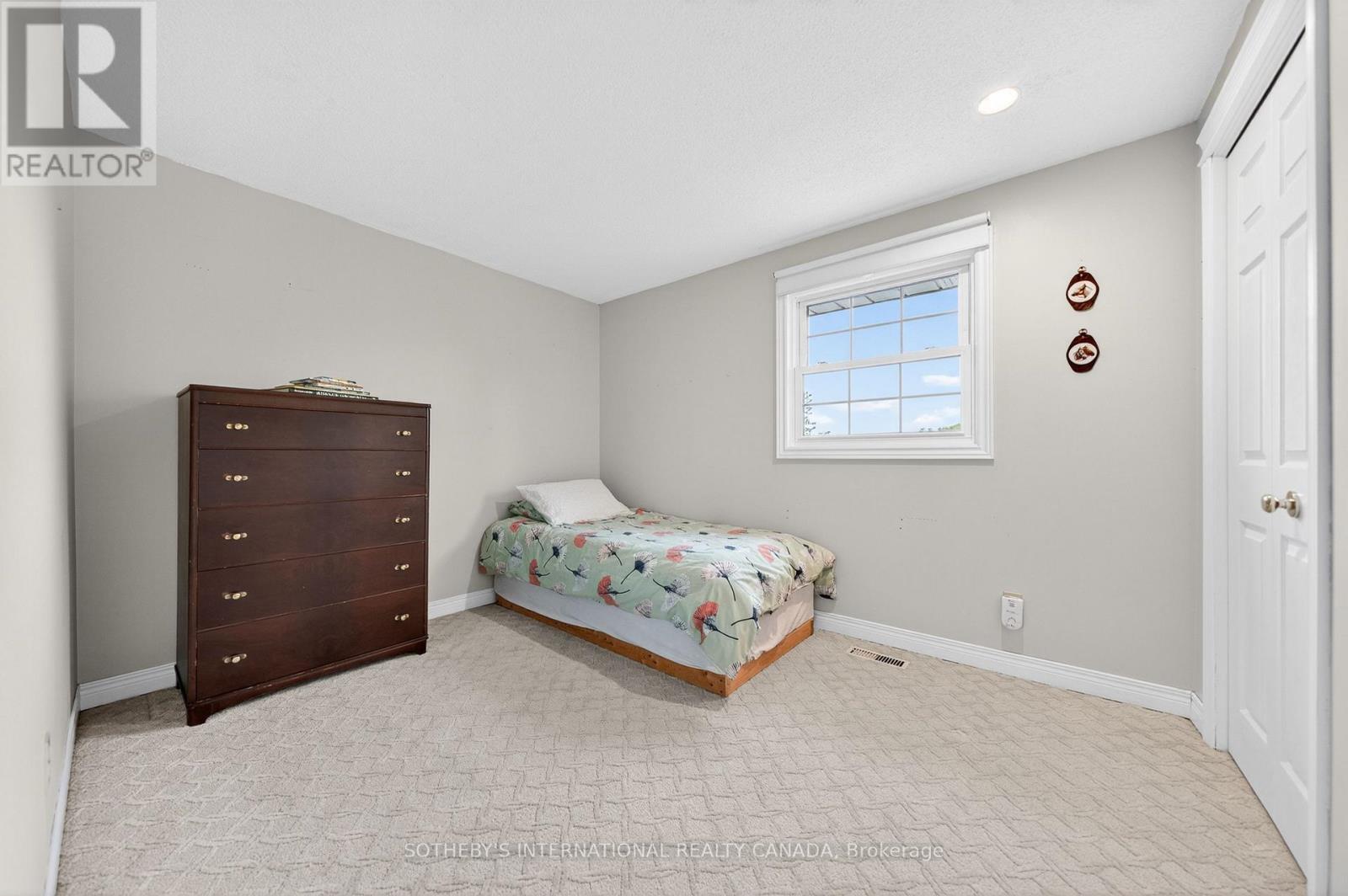 145 Westchester Drive, Kitchener, Ontario  N2B 3L6 - Photo 25 - X13210622