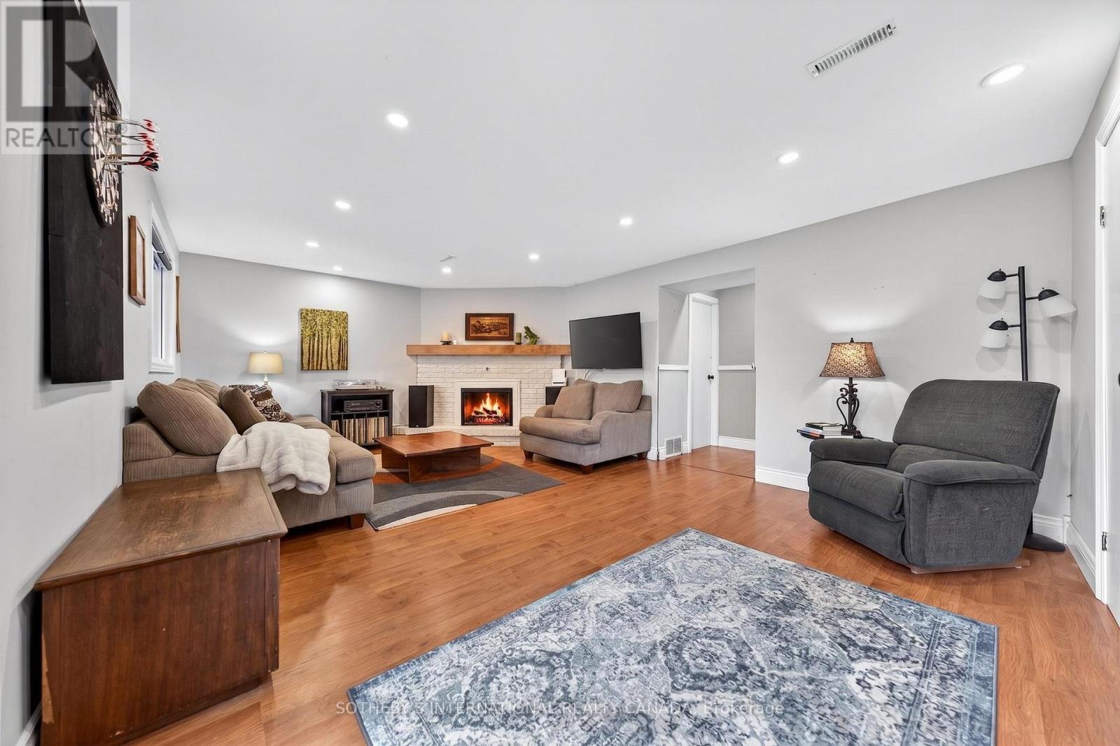 145 Westchester Drive, Kitchener, Ontario  N2B 3L6 - Photo 31 - X13210622