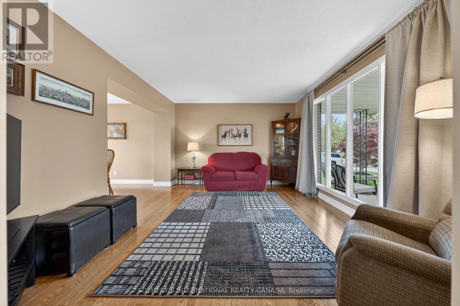 145 Westchester Drive, Kitchener, Ontario  N2B 3L6 - Photo 7 - X13210622