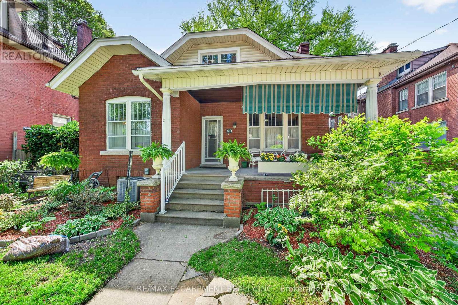 40 Fairleigh Crescent, Hamilton, Ontario  L8M 2K9 - Photo 4 - X13210666