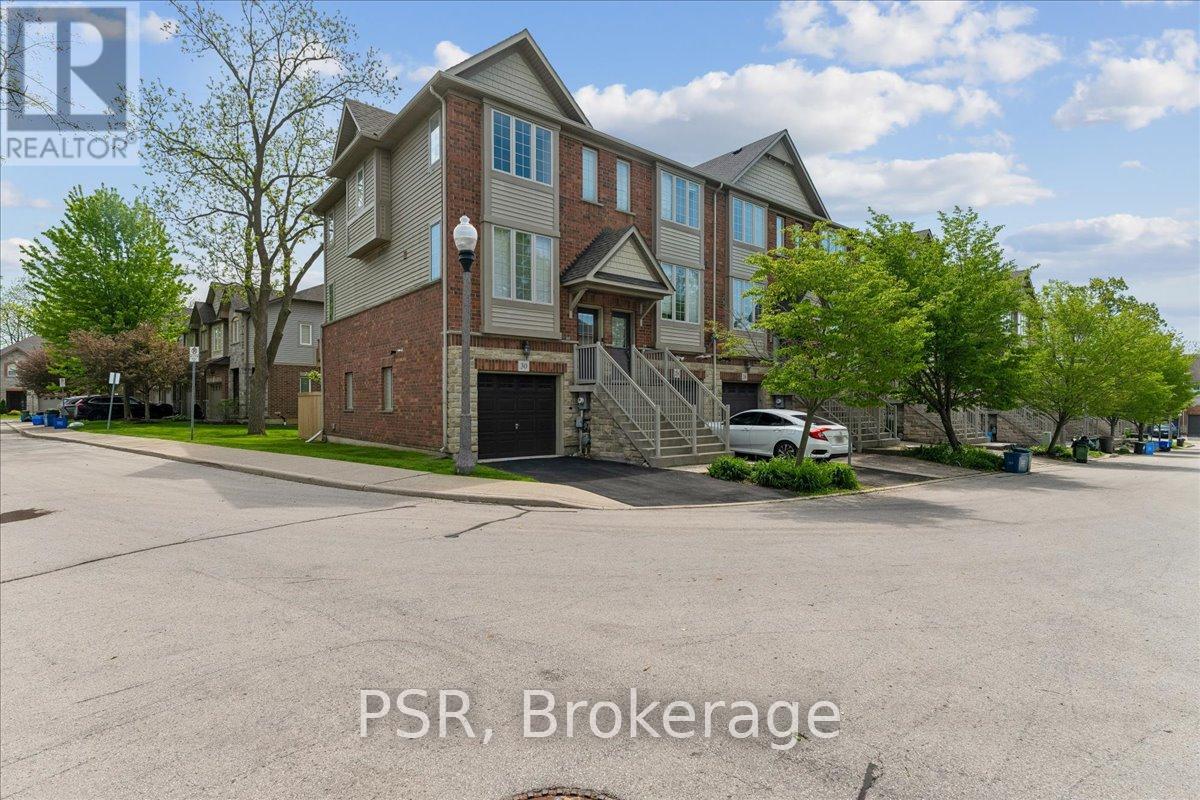 30 Chapman Lane, Hamilton, Ontario  L9G 0A5 - Photo 3 - X13210722