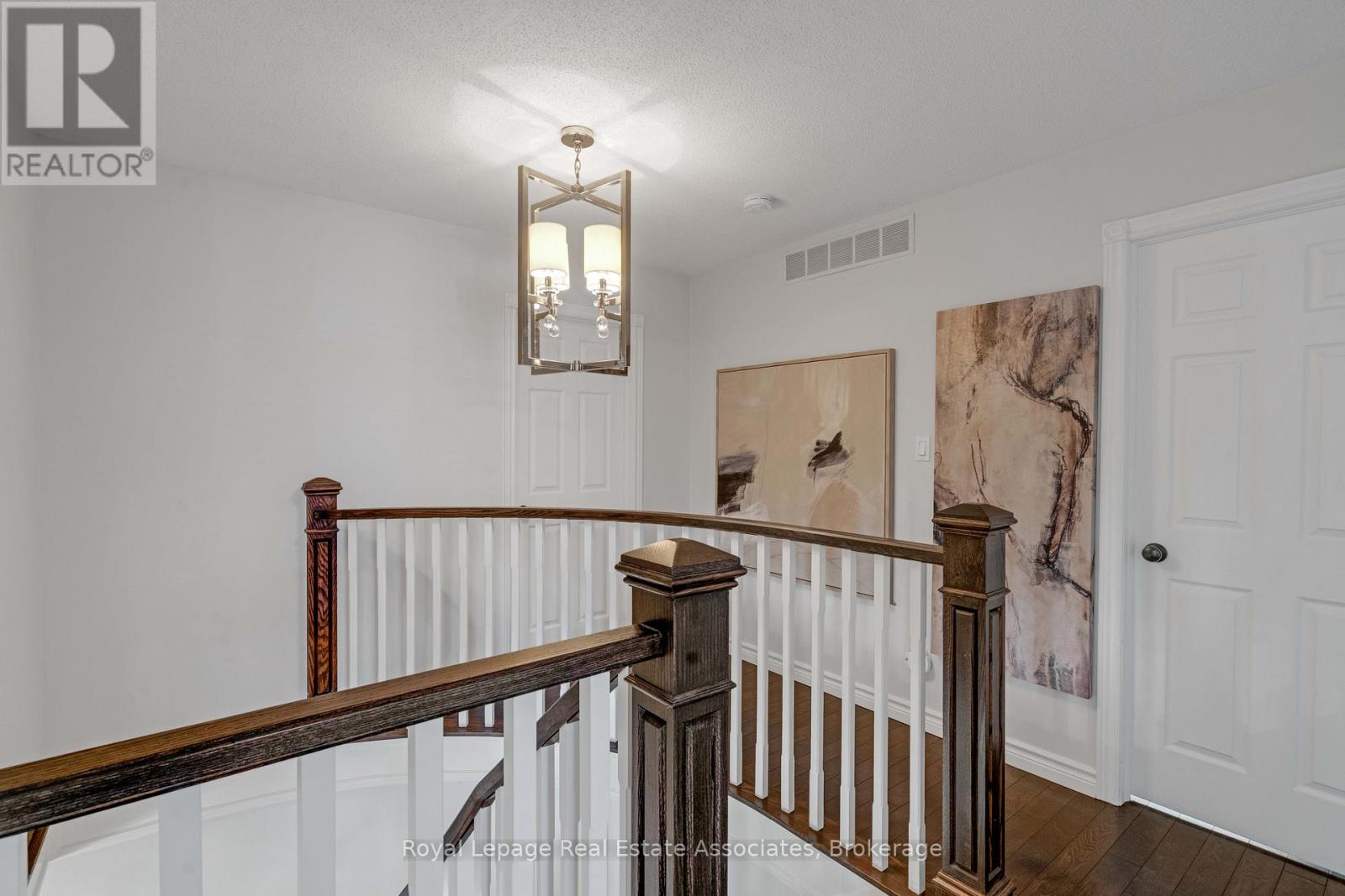 23 Handorf Drive, Cambridge, Ontario  N3C 3Y2 - Photo 17 - X13210780