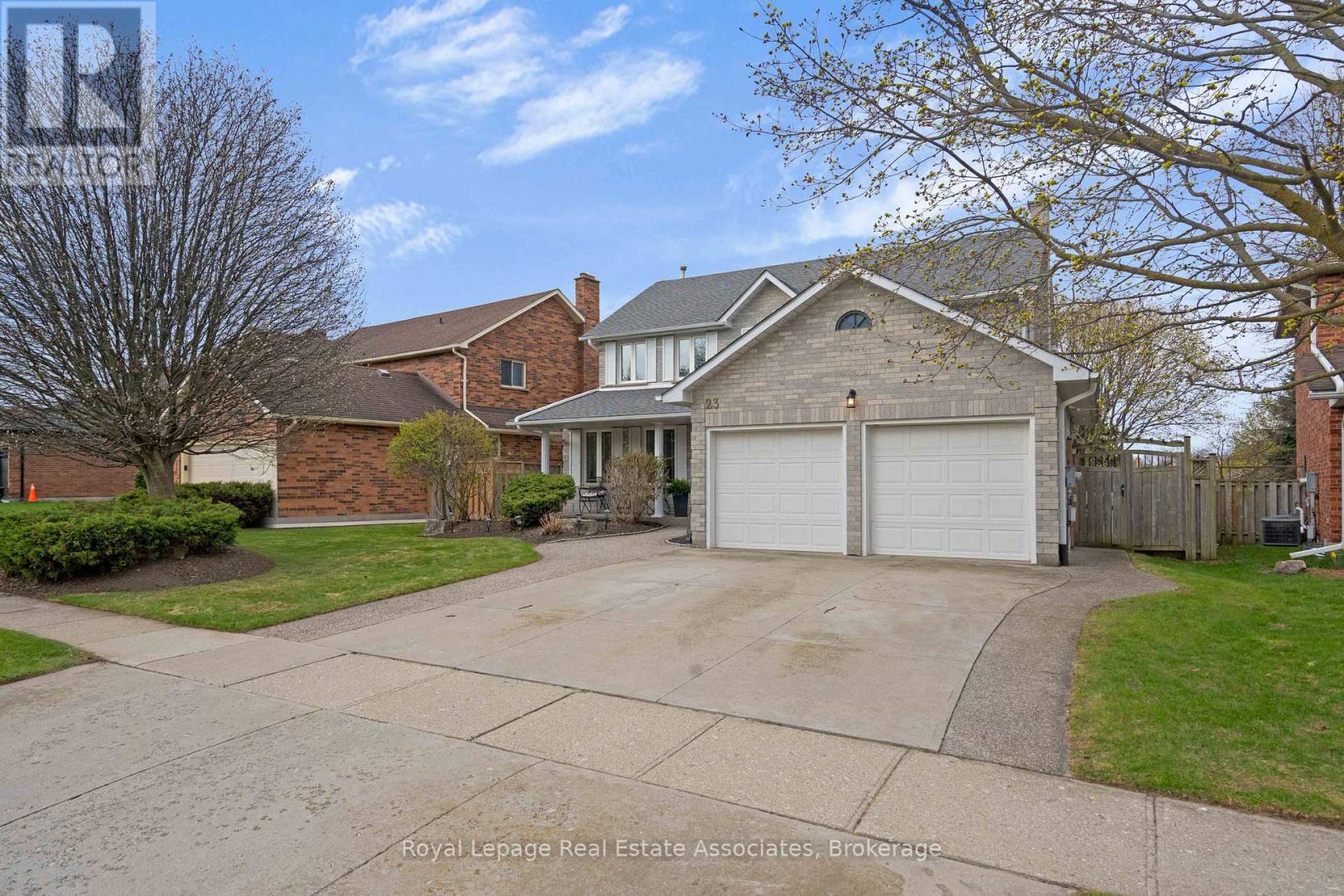 23 Handorf Drive, Cambridge, Ontario  N3C 3Y2 - Photo 3 - X13210780