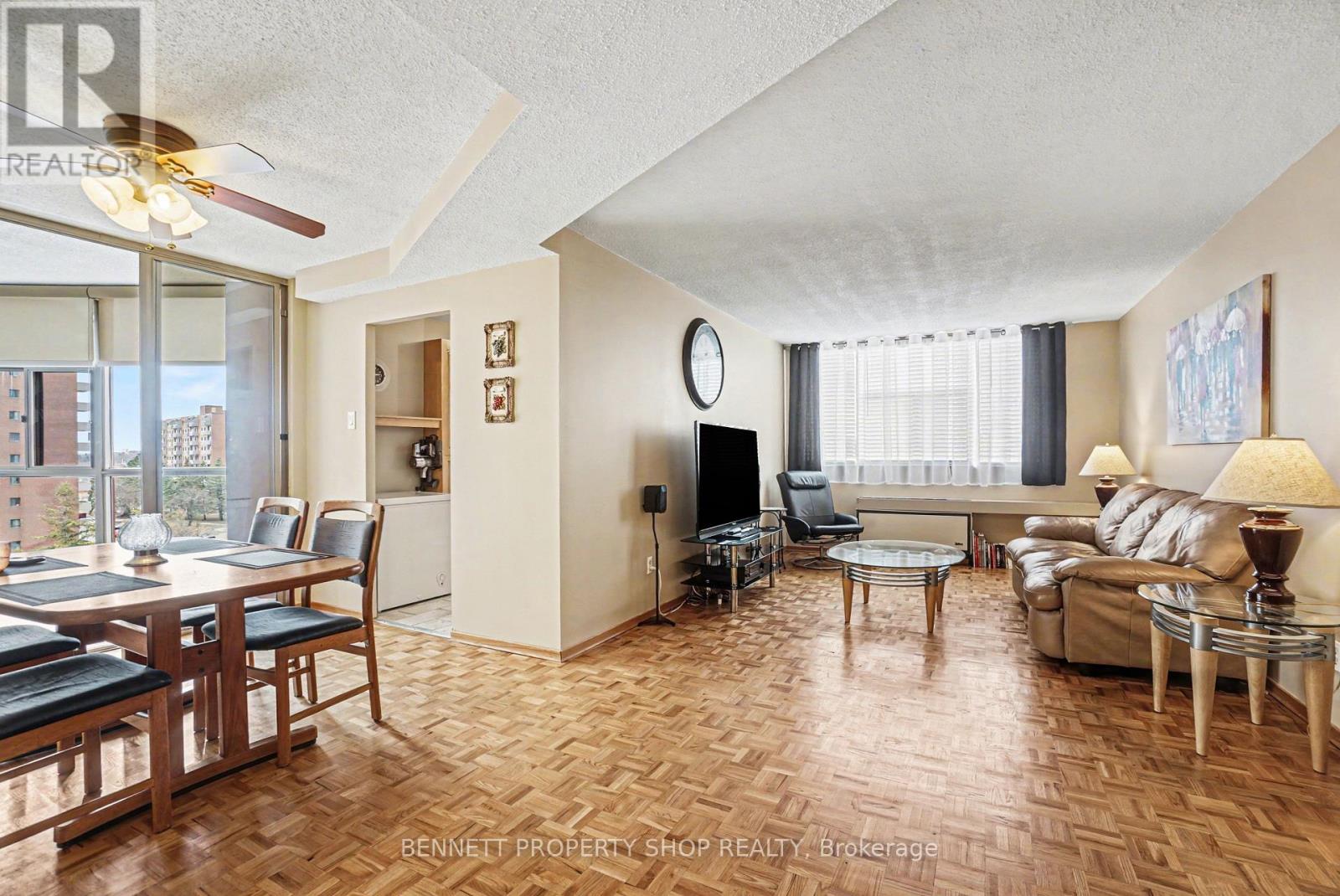 610 - 2760 Carousel Crescent, Ottawa, Ontario  K1T 2N4 - Photo 2 - X13210902