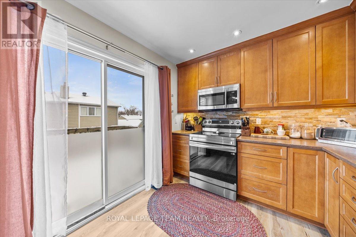 1137 Chimney Hill Way, Ottawa, Ontario K1J 8Z7 - Photo 8 - X13210904