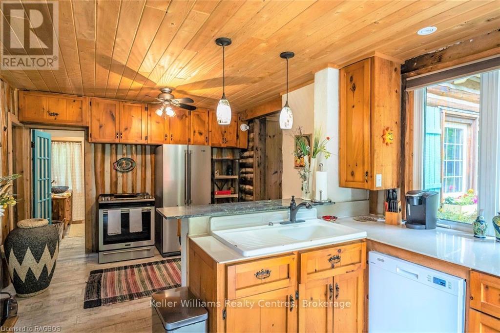31 Montrose Street, South Bruce Peninsula, Ontario  N0H 2T0 - Photo 14 - X12901562